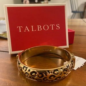 SOLD - Leopard Bangle!